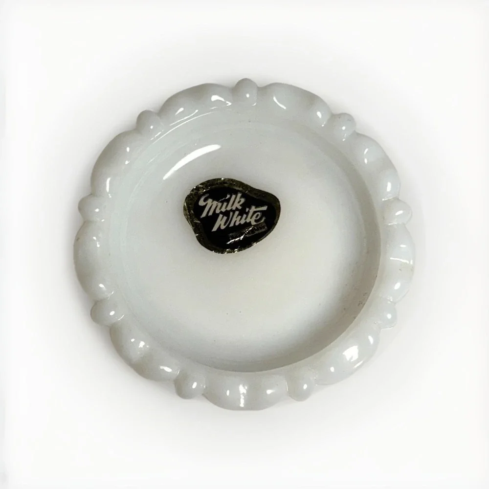 Anchor‎ Hocking Milk White Glass Ash Tray / Trinket Dish 5.25